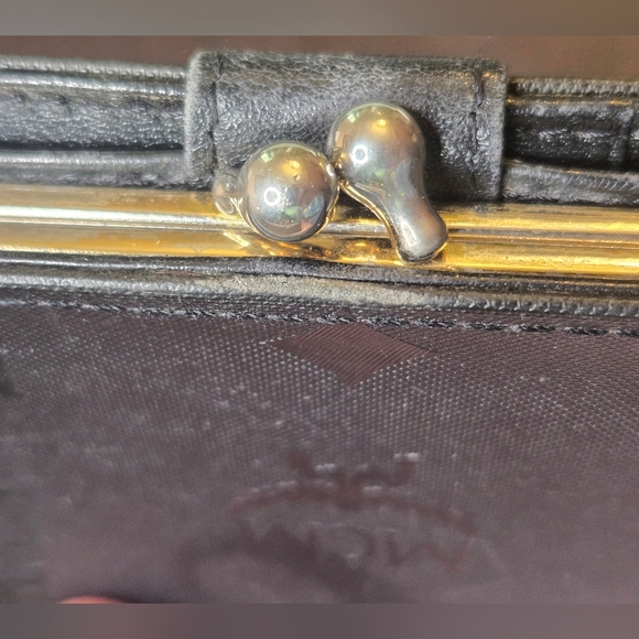 Vintage MCM Black Visetos Kisslock Wallet - Picture 6 of 14